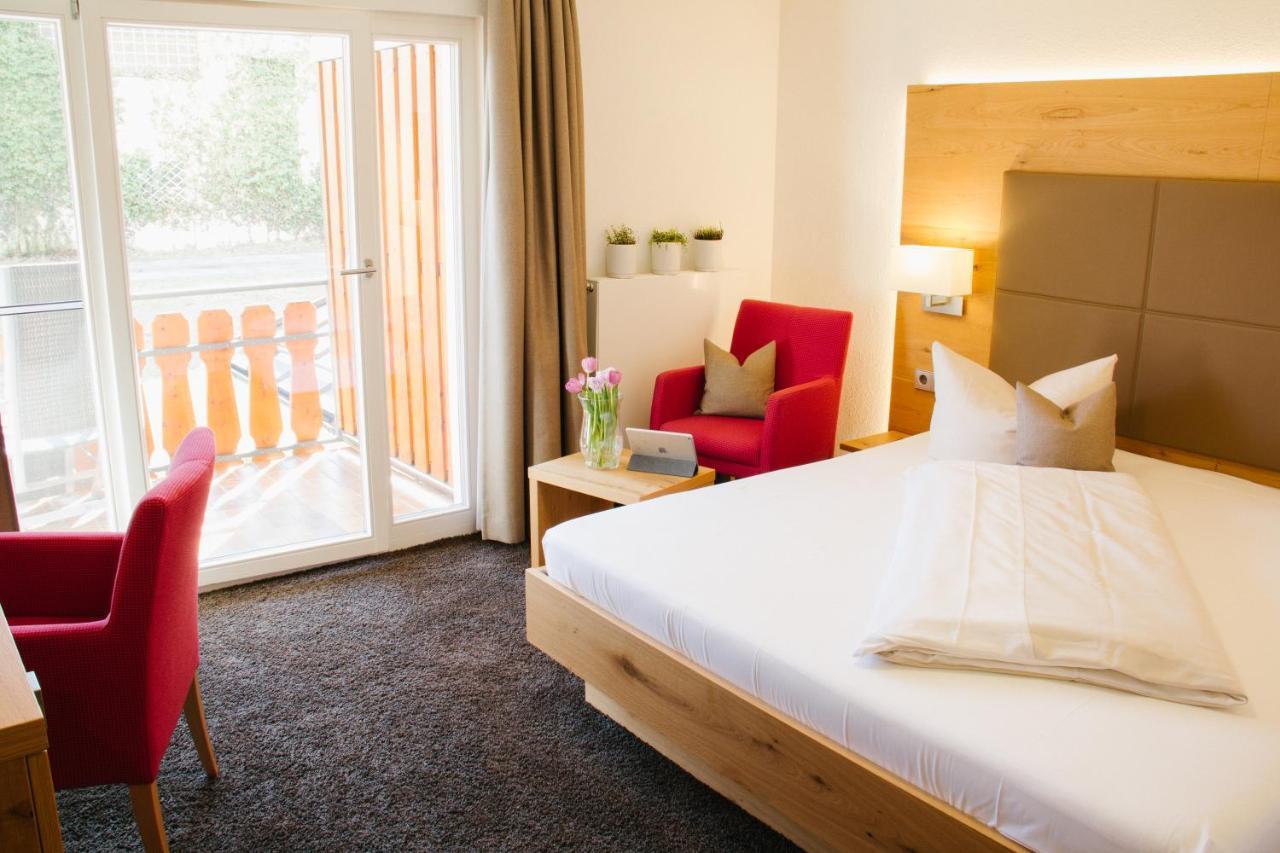 Hotel-Restaurant Sennhuette Im Herzen Des Suedschwarzwalds Kleines Wiesental Екстериор снимка